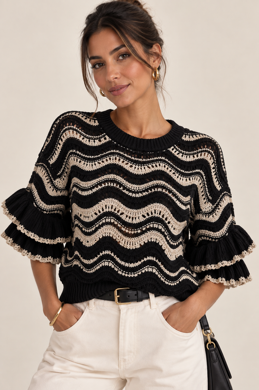 Zafira- Jersey negro y beige de Punto Calado con Volantes en Contraste
